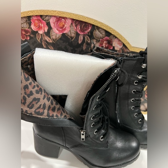 Sun + Stone Frankiee Lace-Up Lug Combat Booties - Picture 3 of 12